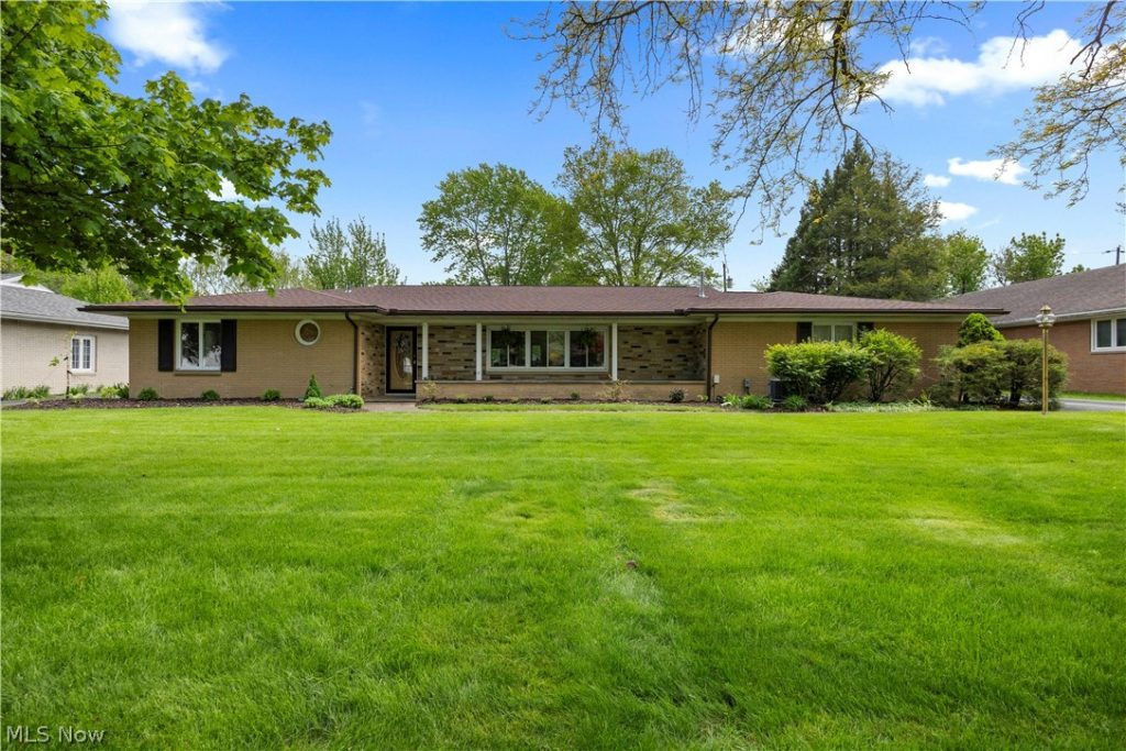 304 Cedar Brook Lane, Sandusky, OH