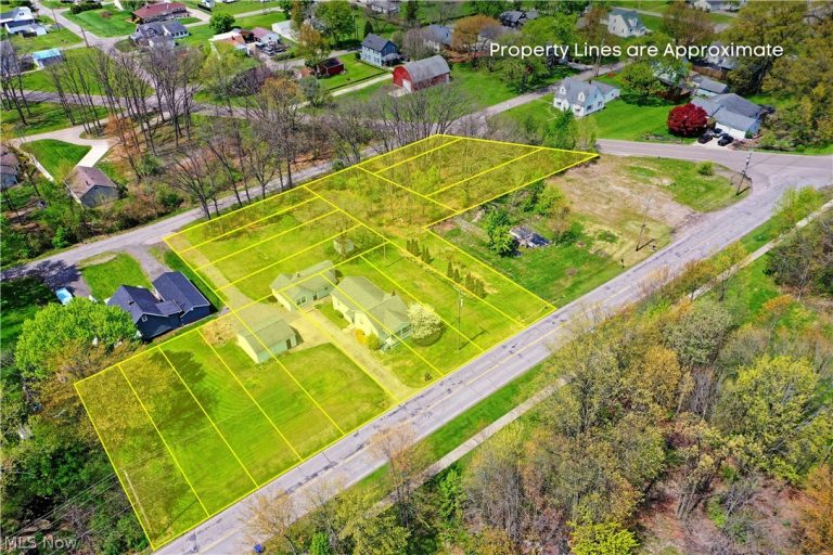 406 McDonald Avenue, McDonald, OH - Photo 4