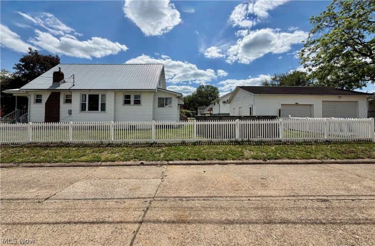 3107 9th Avenue, Vienna, WV - Photo 3