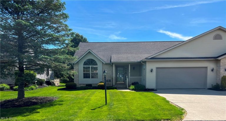 611 Pond View Circle, Strasburg, OH, 44680