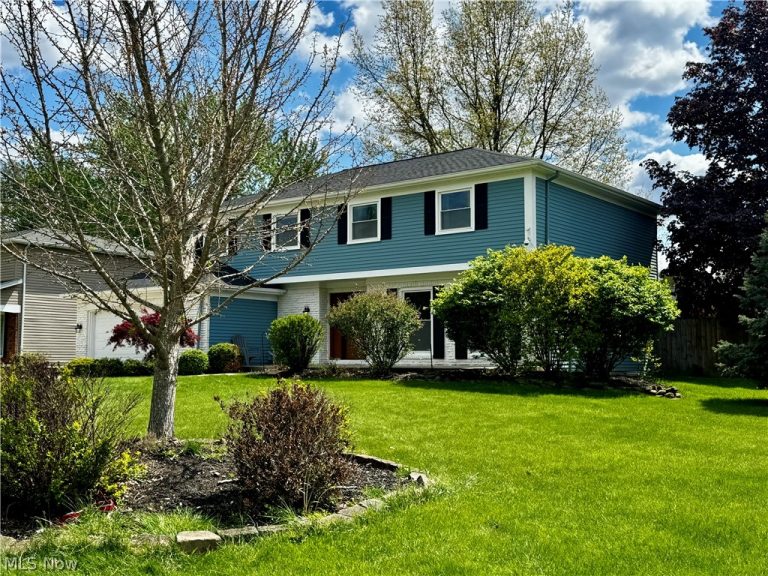 17051 Hunting Meadows Drive, Strongsville, OH - Photo 3
