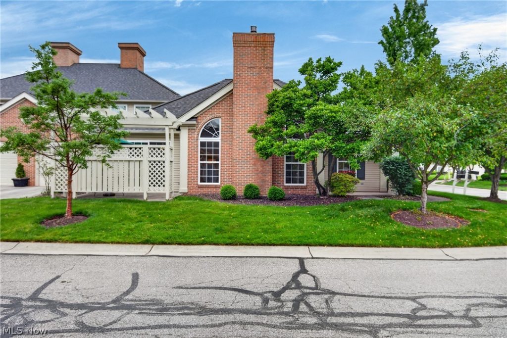 3179 Orchard Way, Westlake, OH