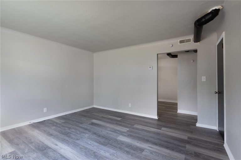 14405 Hale Avenue, Cleveland, OH - Photo 4