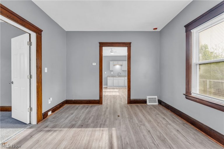 6415 Gertrude Avenue, Cleveland, OH - Photo 8