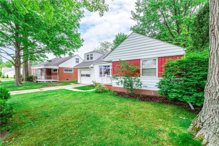 449 Dover Center Road, Bay Village, OH - Photo 2