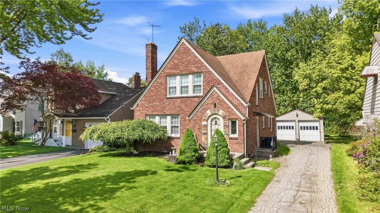 210 5th Avenue, Hubbard, OH - Photo 3