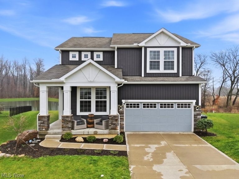 1812 Cobham Lane, Wadsworth, OH, 44281