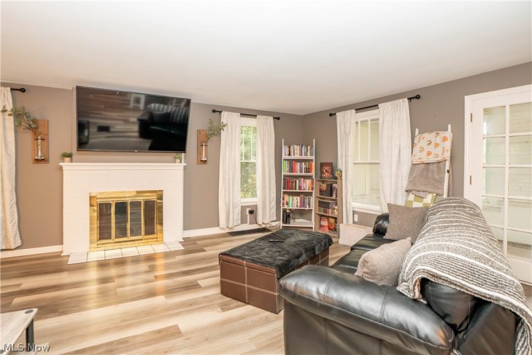 160 Everhard Road, North Canton, OH - Photo 5
