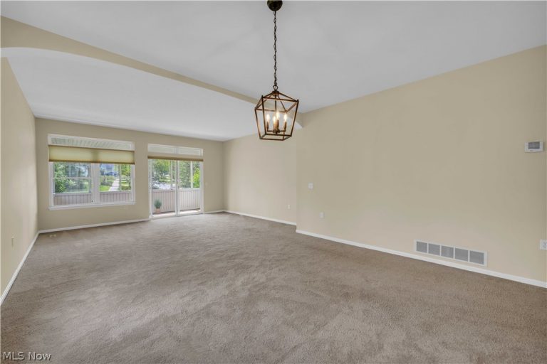 10400 Ravine View Court, North Royalton, OH - Photo 5