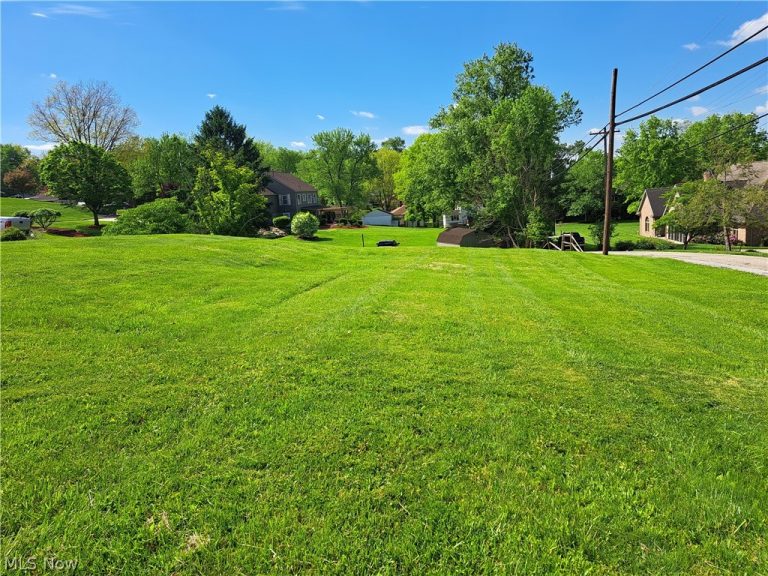 1724 Brenton Road, Cambridge, OH, 43725