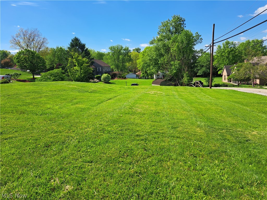 1724 Brenton Road, Cambridge, OH