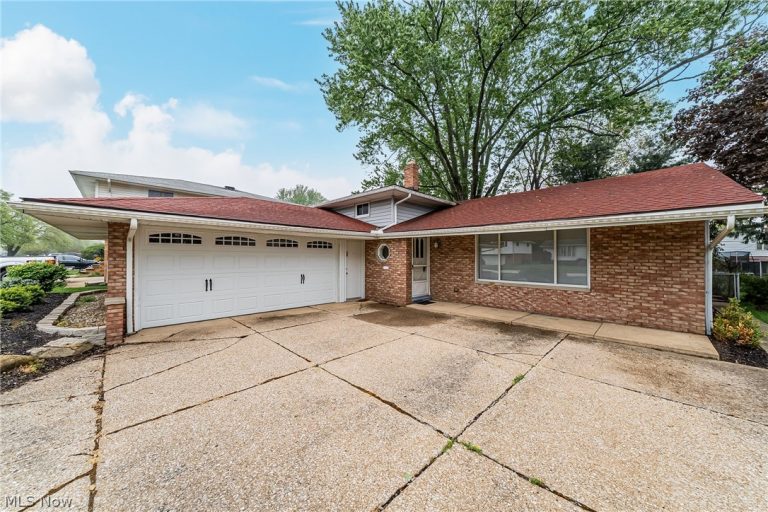 21298 Nottingham Drive, Cleveland, OH, 44126