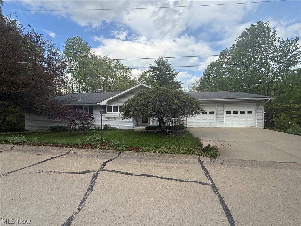 177 Lowery Lane, New Concord, OH
