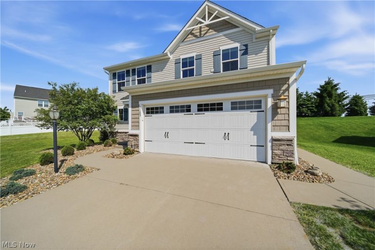 7185 Gauntlet Street, Massillon, OH - Photo 3