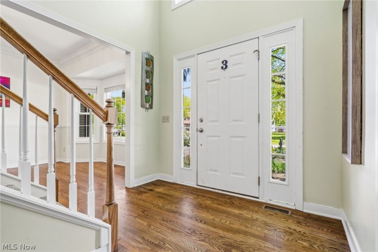 2984 Silver Maple Drive, Fairlawn, OH - Photo 8