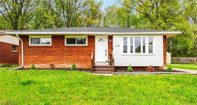 3138 Starlite Drive, Warren, OH, 44485