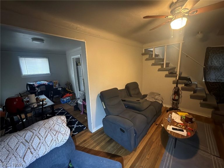 17316 Throckley Avenue, Cleveland, OH - Photo 2