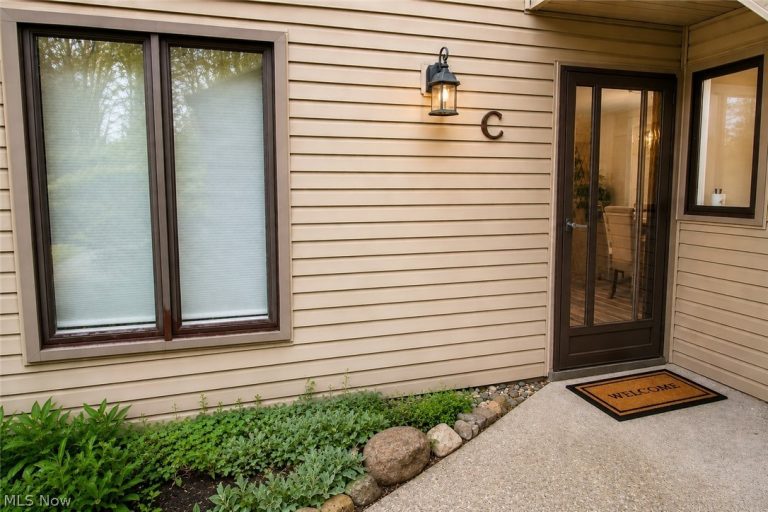 16575 Wren Road #3C, Chagrin Falls, OH - Photo 2