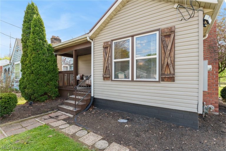 4025 Paumier Avenue, Louisville, OH - Photo 2