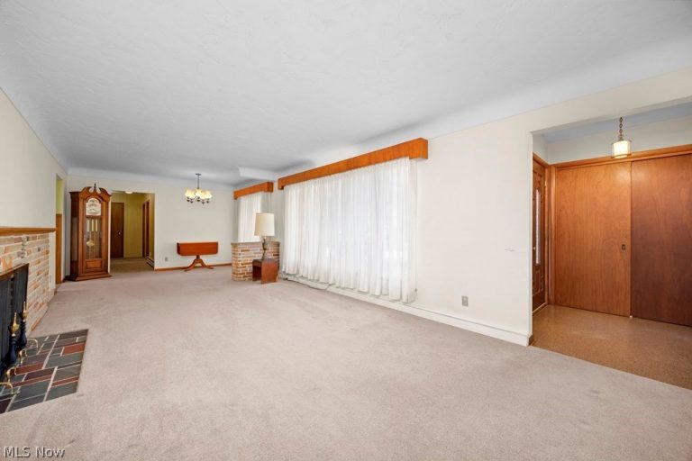13720 Durkee Road, Grafton, OH - Photo 6