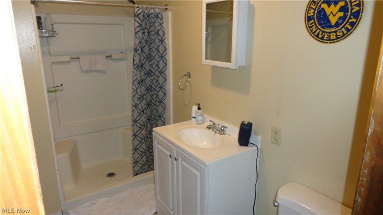 589 Church Alley Avenue ##4, Chester, WV - Photo 8