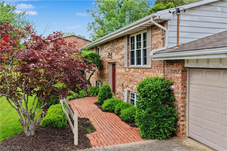 418 Strecker Lane, Marietta, OH - Photo 4