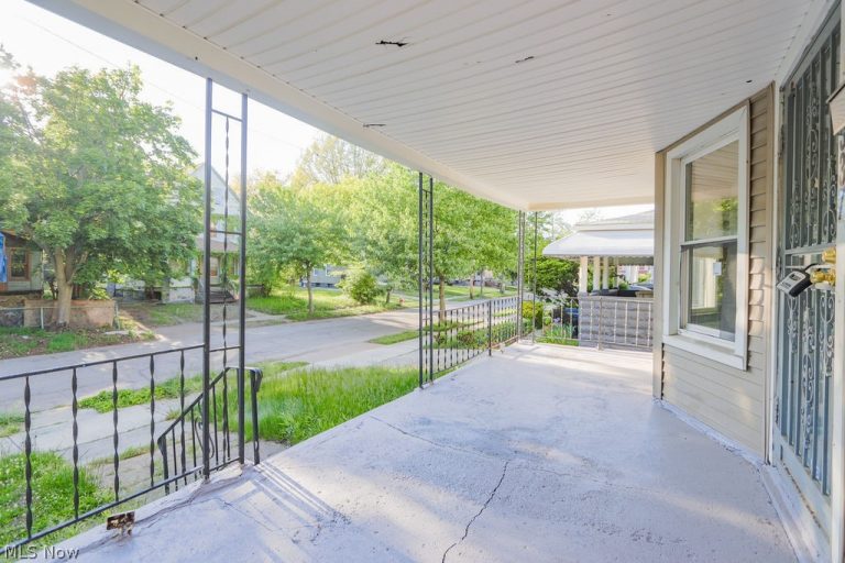 1337 84th Street, Cleveland, OH - Photo 4