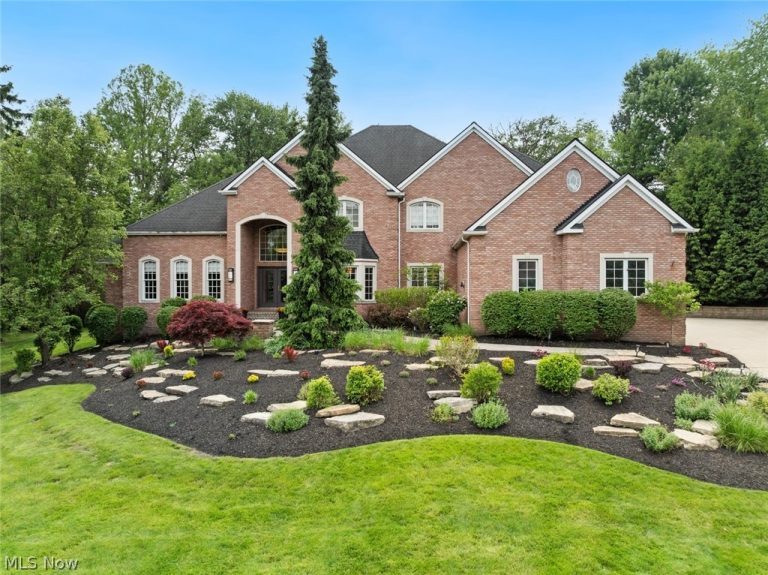 4725 Maidstone Drive, Brecksville, OH, 44141