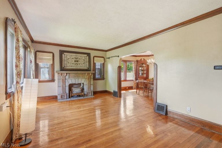 17513 Laverne Avenue, Cleveland, OH - Photo 6
