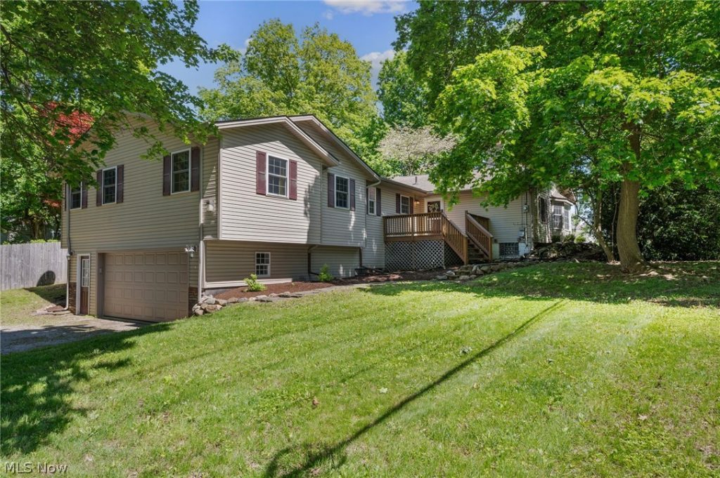 10137 Johnnycake Ridge Road, Concord Twp, OH