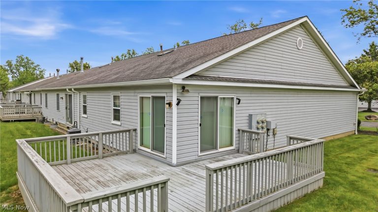 111 Greenfield Oval, Warren, OH - Photo 8