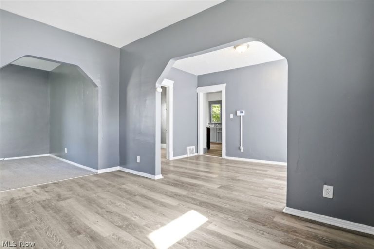 13913 Chapelside Avenue, Cleveland, OH - Photo 6