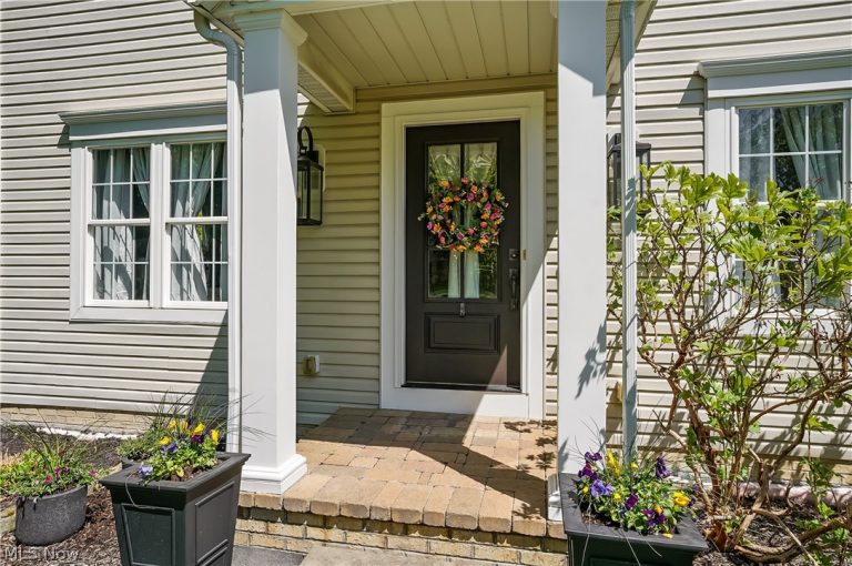 37 Clayton Court, Hudson, OH - Photo 4