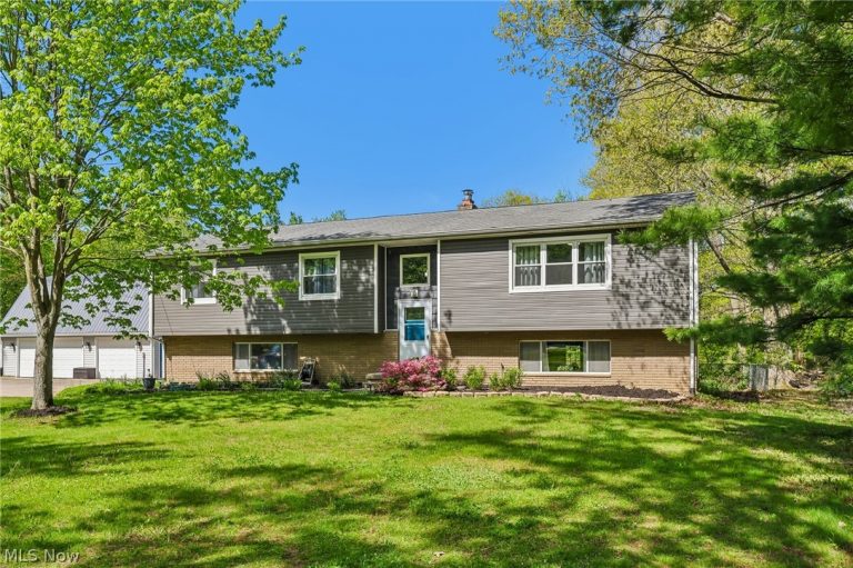 1570 County Line Road, Madison, OH - Photo 2