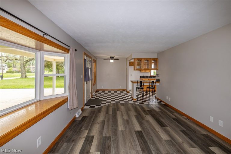 3957 Grafton Road, Brunswick, OH - Photo 8
