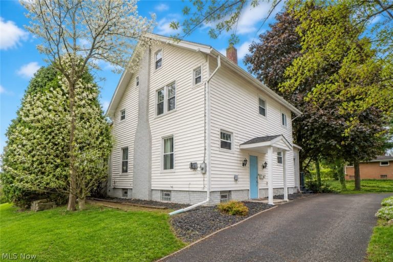 160 Everhard Road, North Canton, OH - Photo 2