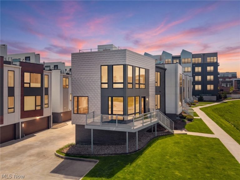 1250 70th Street, Cleveland, OH, 44102