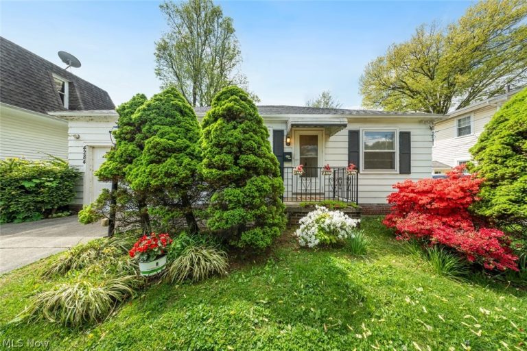 4284 204th Street, Fairview Park, OH - Photo 2