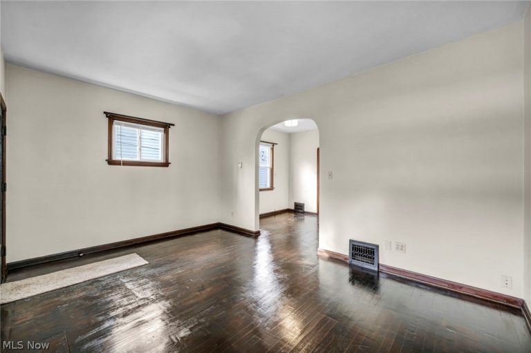 3704 52nd Street, Cleveland, OH - Photo 8