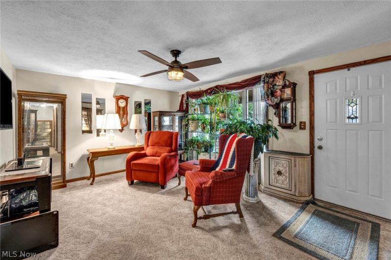 15425 Richard Drive, Brook Park, OH - Photo 5