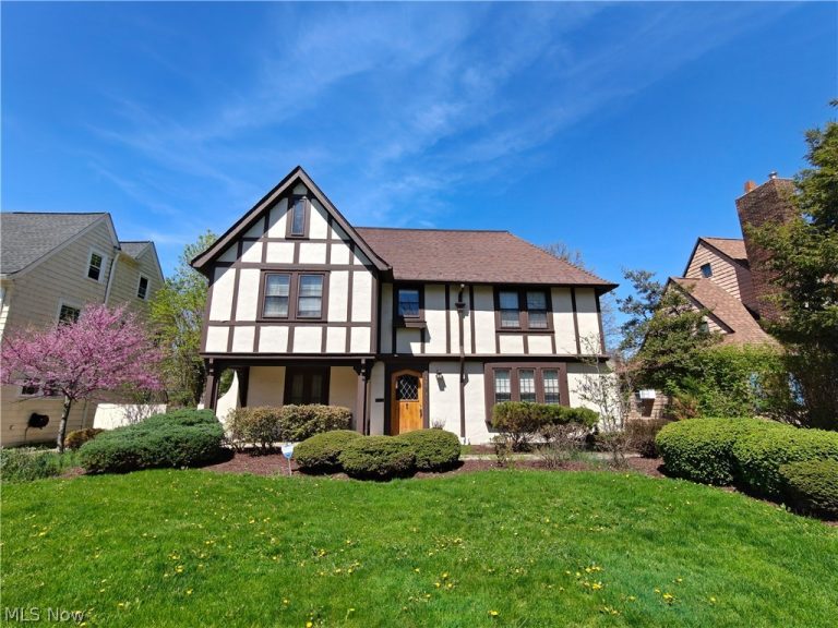18421 Lynton Road, Shaker Heights, OH, 44122