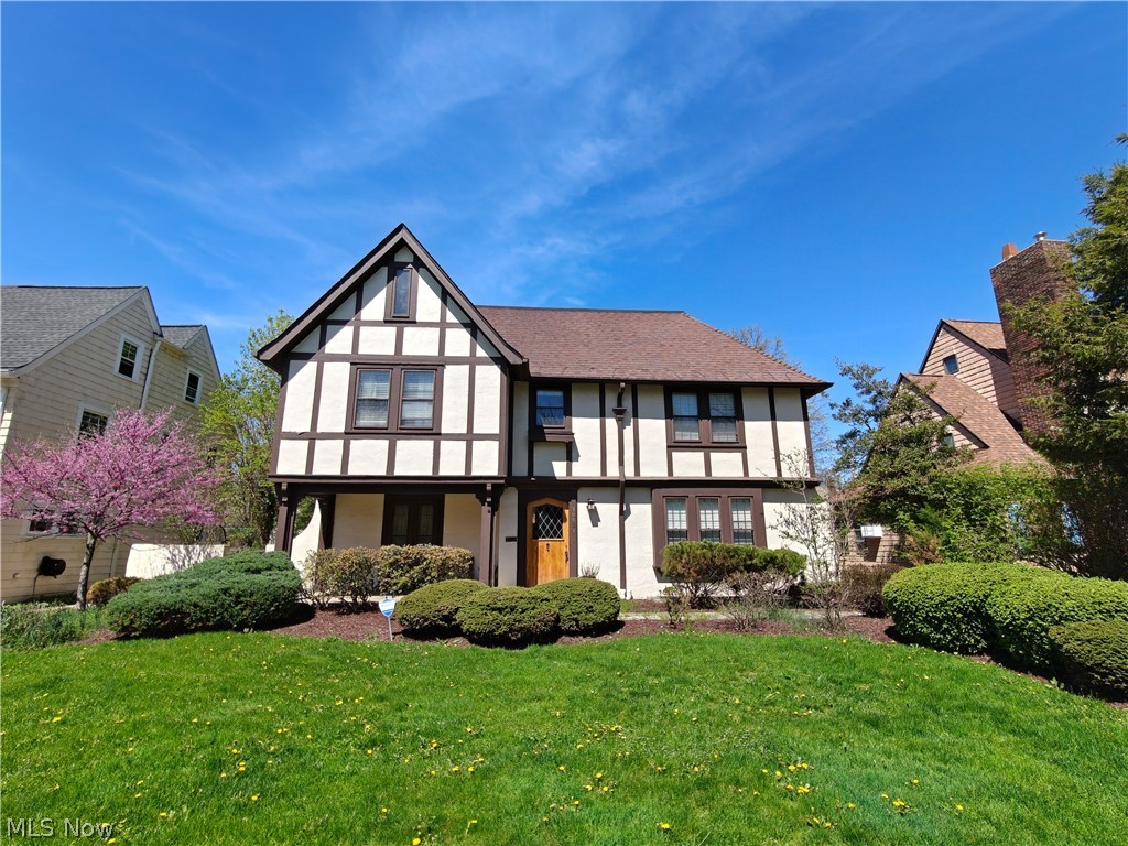 18421 Lynton Road, Shaker Heights, OH