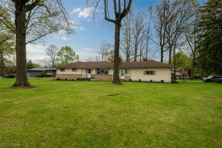 503 Montrose Street, Youngstown, OH - Photo 2