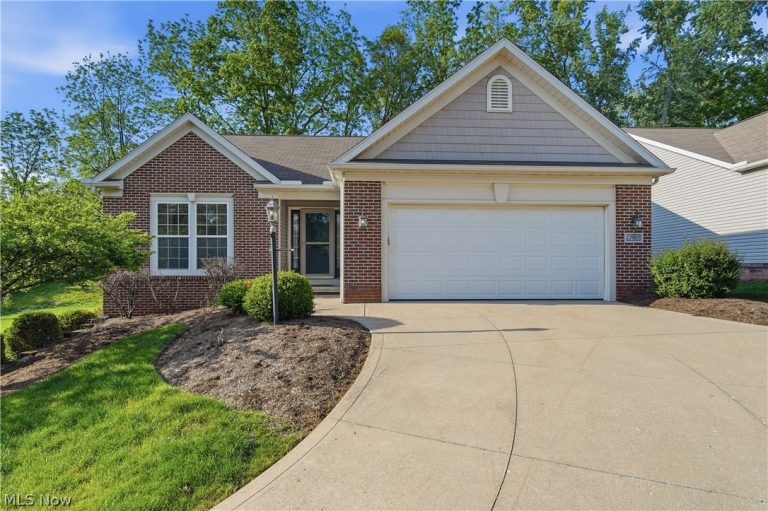 635 Durkin Way, North Canton, OH, 44720