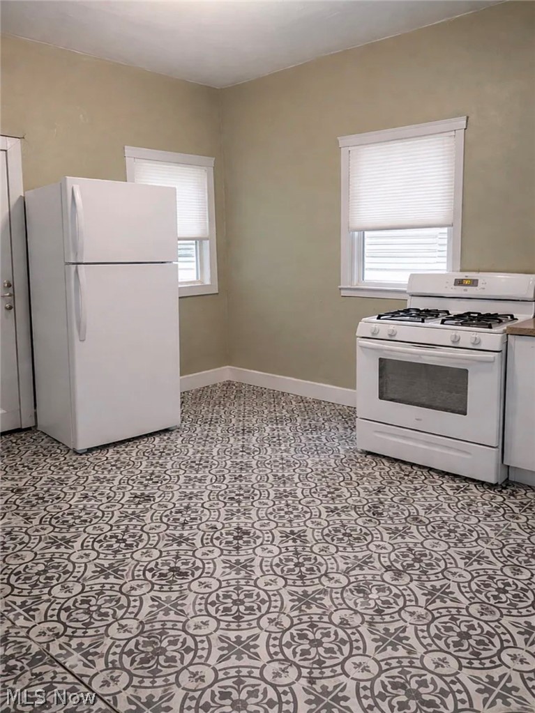 10313 Pierpont Avenue, Cleveland, OH - Photo 3
