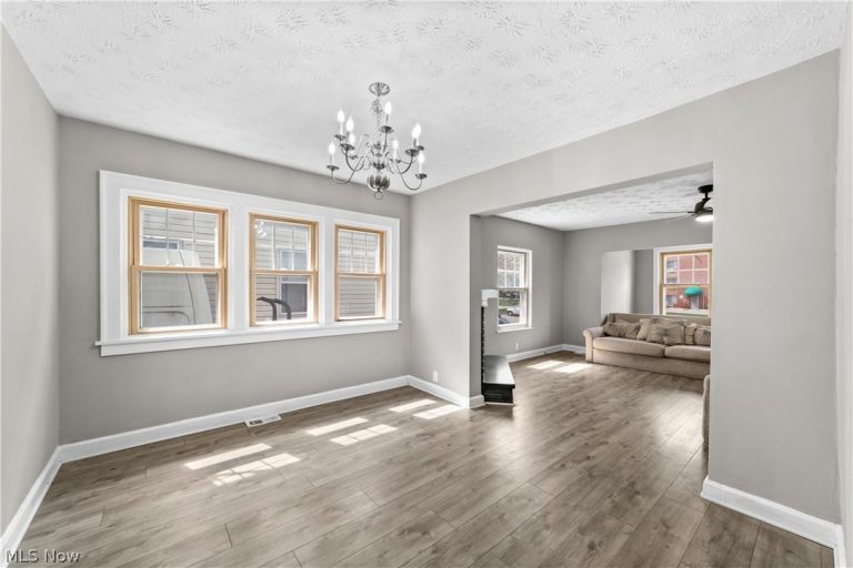 1335 West Boulevard, Cleveland, OH - Photo 8
