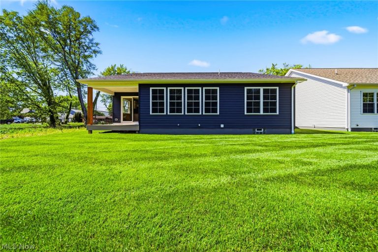 975 Lake Road, Conneaut, OH - Photo 6