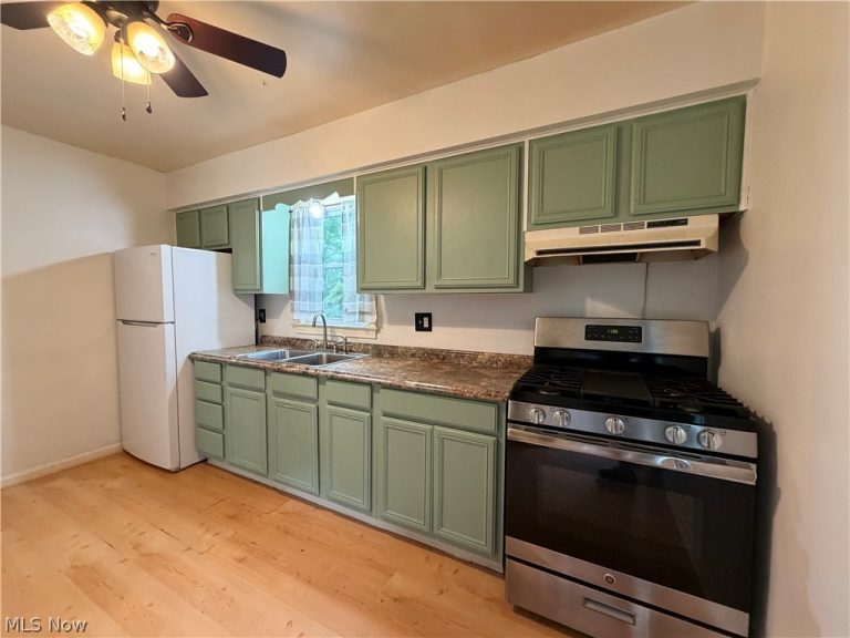 1564 Adelaide Avenue, Warren, OH - Photo 4