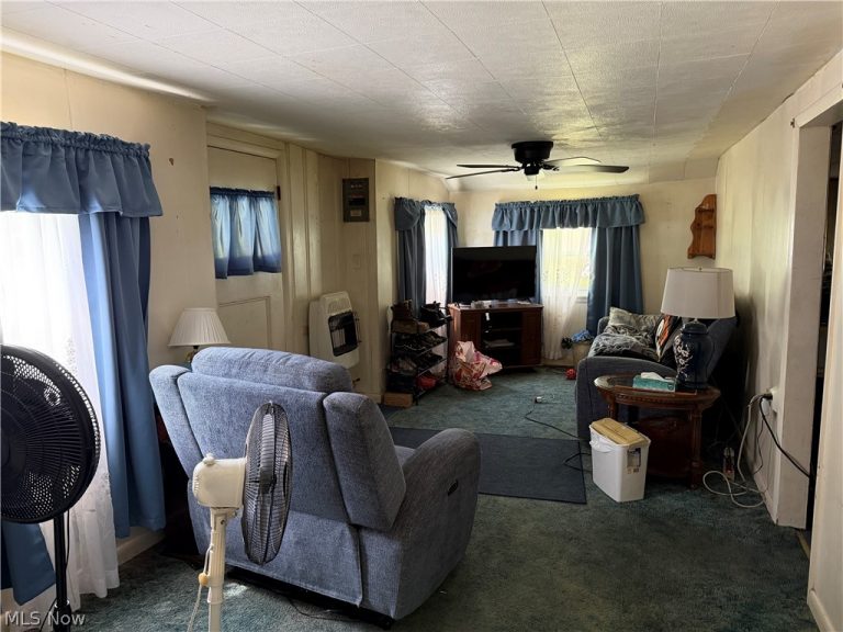 109 Orton Drive, Akron, OH - Photo 8