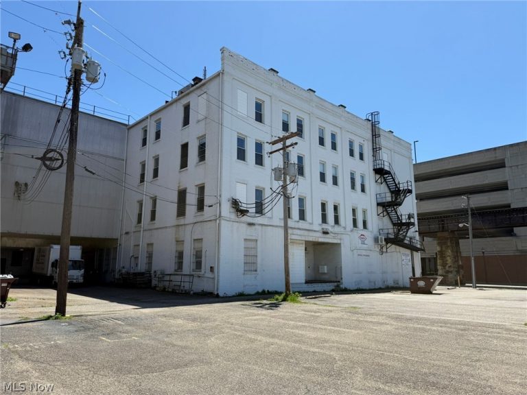 211 6th Street, Parkersburg, WV, 26101